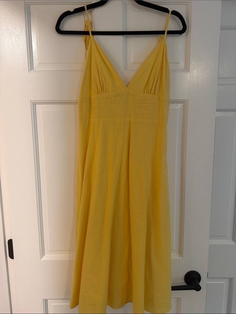Lulu’s Sunny Yellow Tie-Strap Midi Dress